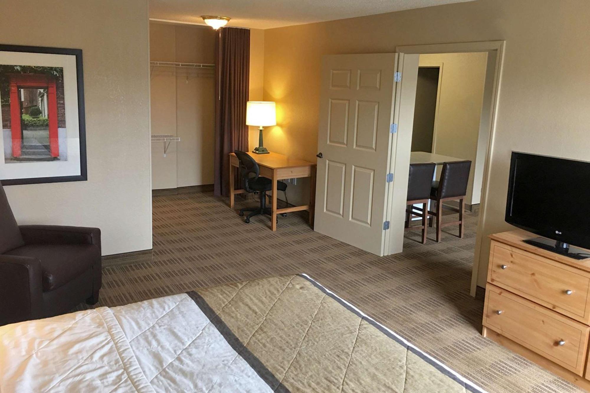 Extended Stay America Suites - Atlanta - Marietta - Powers Ferry Rd Sandy Springs Buitenkant foto