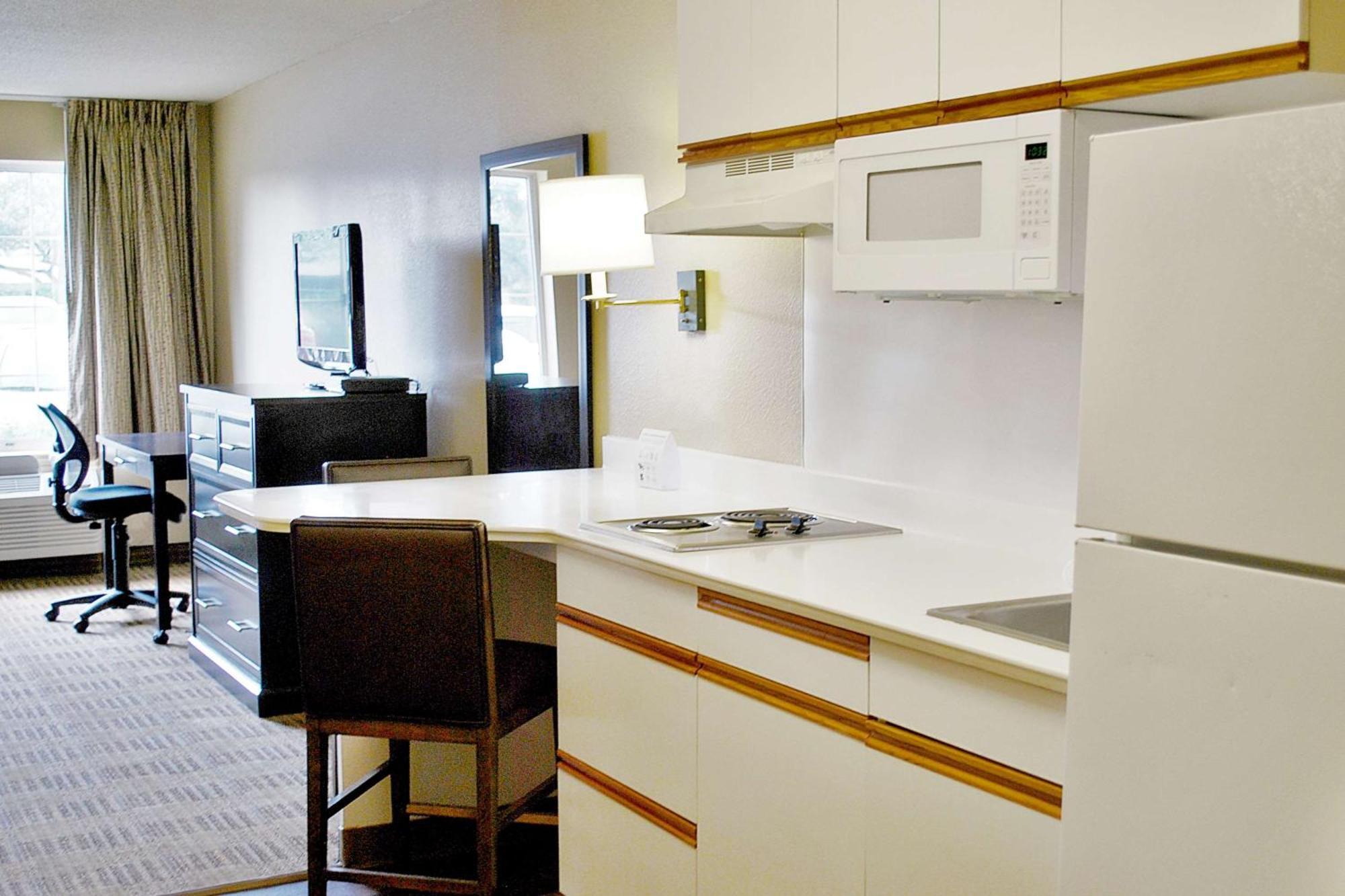 Extended Stay America Suites - Atlanta - Marietta - Powers Ferry Rd Sandy Springs Buitenkant foto