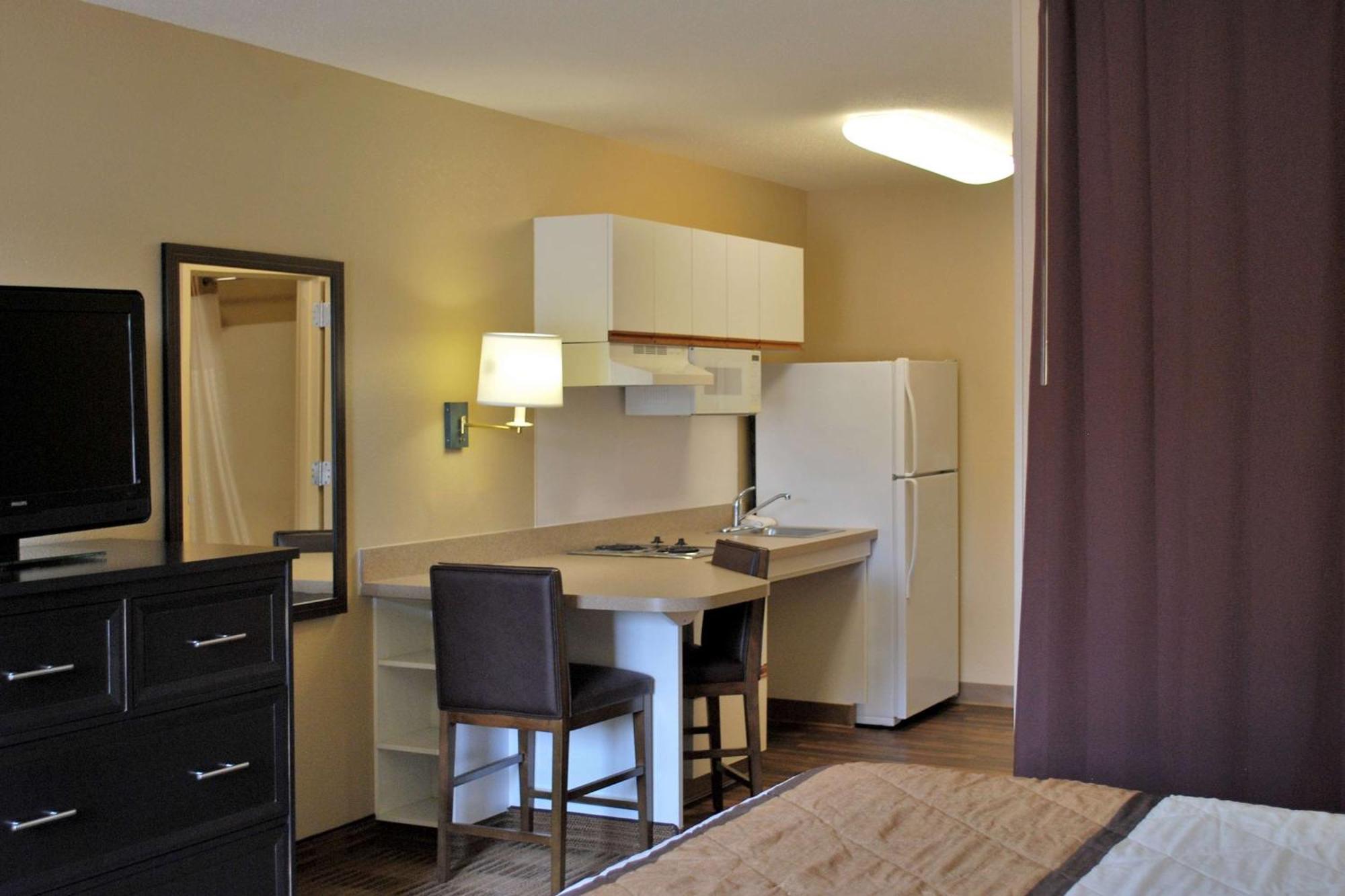 Extended Stay America Suites - Atlanta - Marietta - Powers Ferry Rd Sandy Springs Buitenkant foto